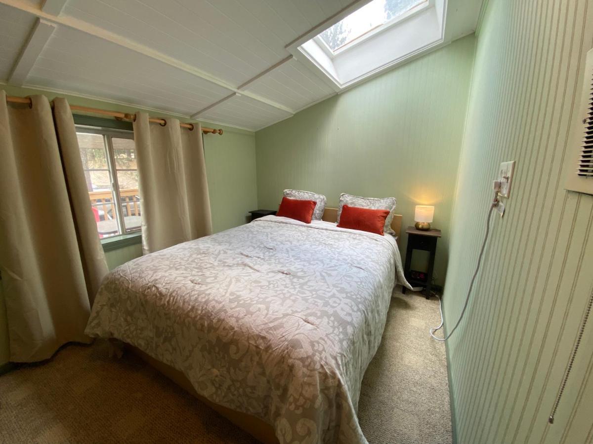 Snow Bunny Cottage, Pets Welcomed! Green Valley Lake Exteriér fotografie
